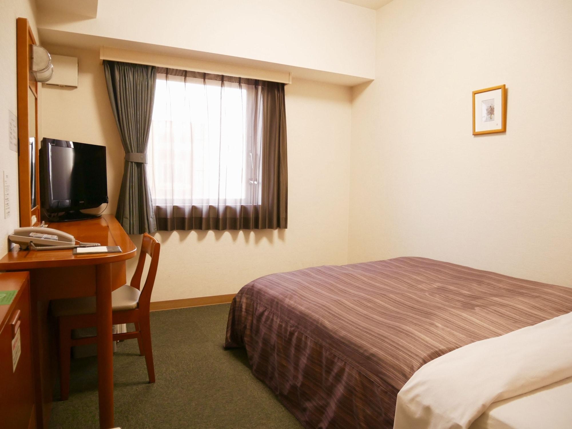 Hotel Route-Inn Fukaya Ekimae Екстер'єр фото
