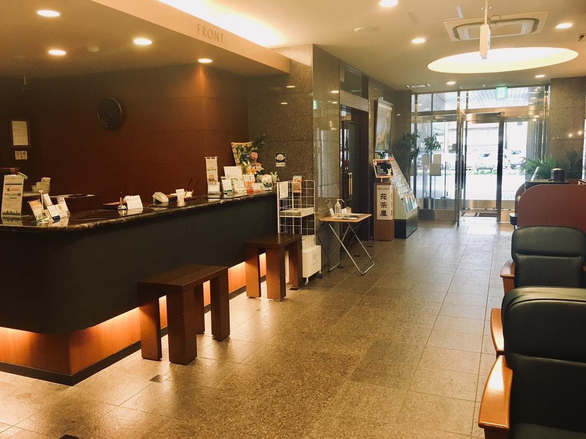 Hotel Route-Inn Fukaya Ekimae Екстер'єр фото