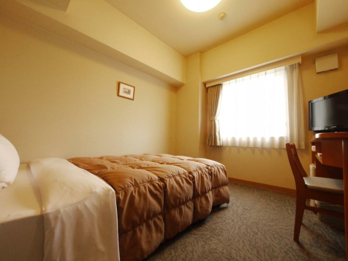 Hotel Route-Inn Fukaya Ekimae Екстер'єр фото